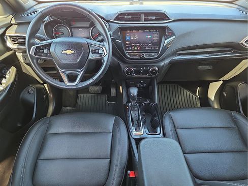Used 2023 Chevrolet TrailBlazer ACTIV w/ Sun and Liftgate Package FWD image 11