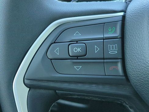 New 2025 Jeep Grand Cherokee Laredo AWD/4WD image 24