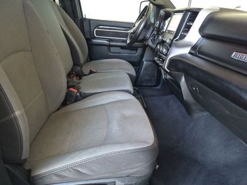 Used 2024 RAM 2500 Big Horn AWD/4WD image 35