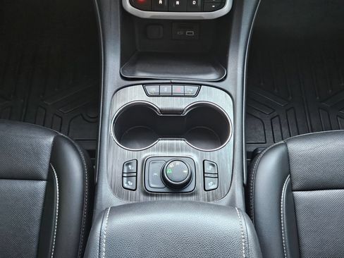 Used 2021 GMC Acadia SLT w/ Elevation Edition FWD image 12