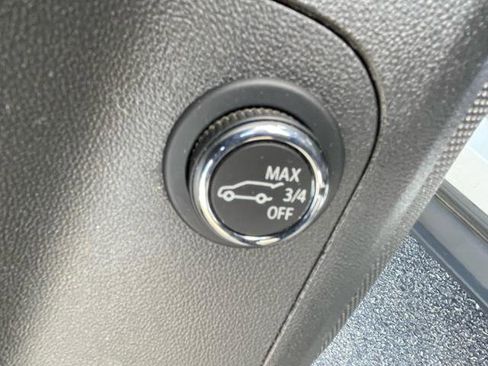 Used 2019 GMC Acadia SLE FWD image 20