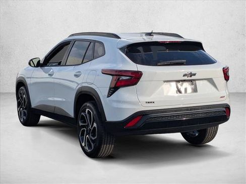 New 2026 Chevrolet Trax RS w/ Sunroof Package FWD image 9