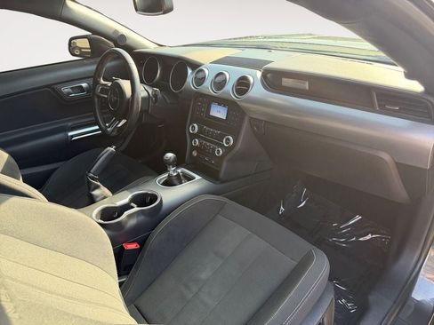 Used 2019 Ford Mustang GT RWD image 26