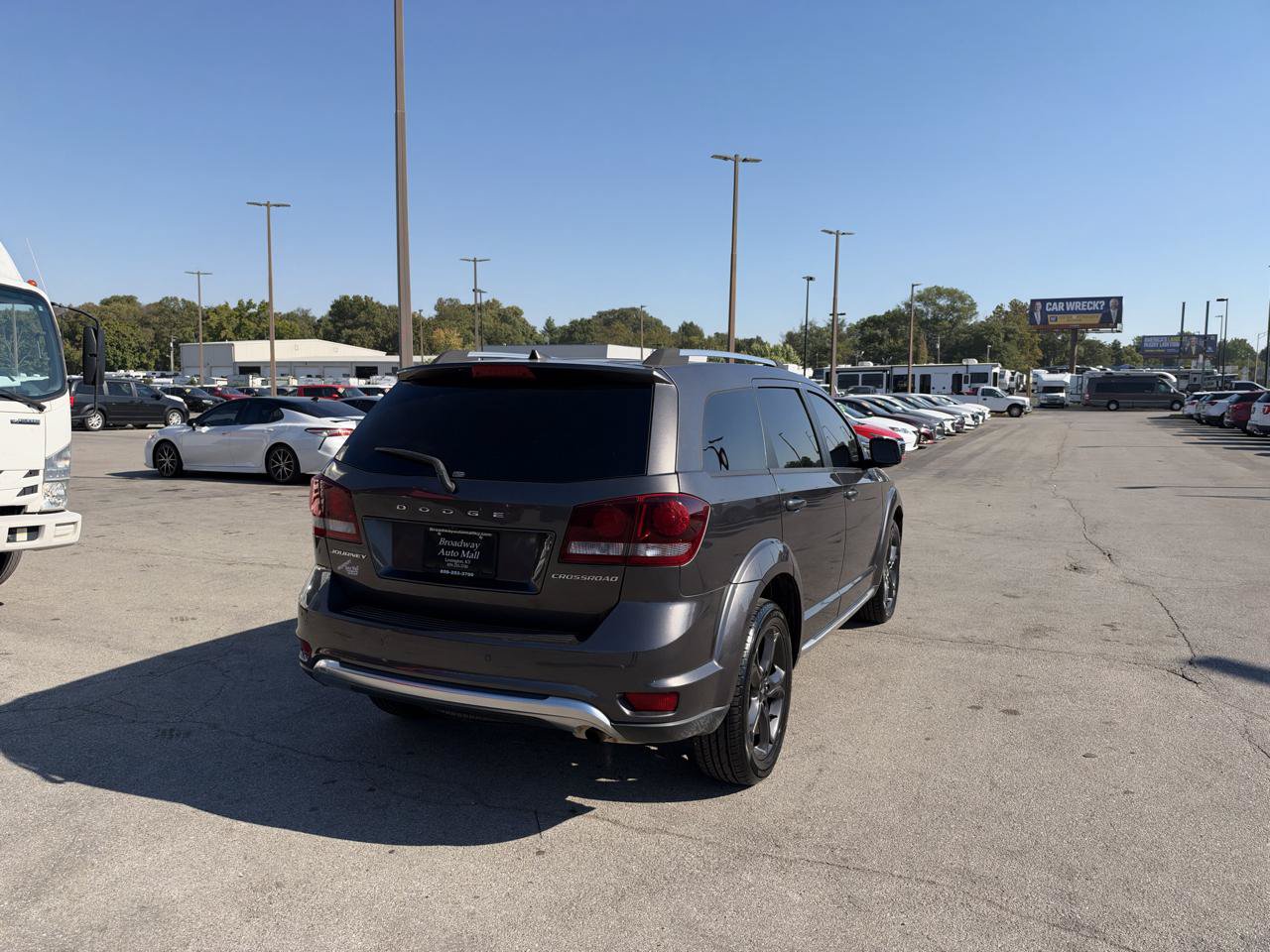 Used 2020 Dodge Journey Crossroad FWD image 3