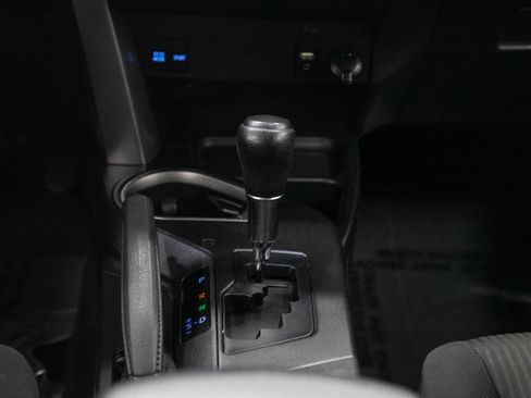 Used 2017 Toyota RAV4 LE w/ All Weather Liner Package AWD/4WD image 18