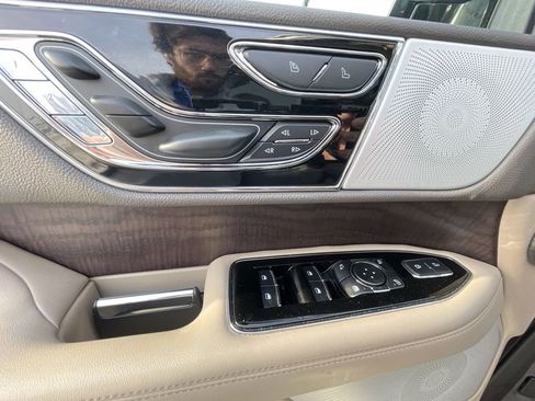 Used 2024 Lincoln Navigator L Reserve image 23