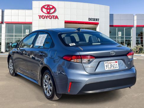 Certified 2025 Toyota Corolla LE FWD image 5