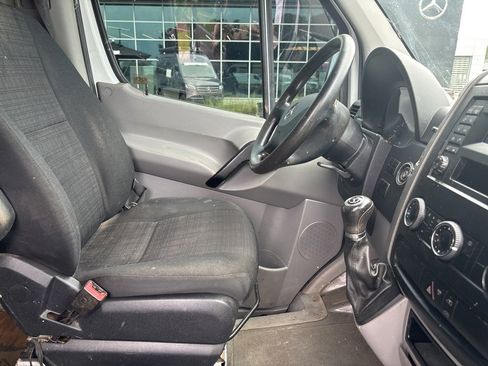 Used 2016 Mercedes-Benz Sprinter 144 Cargo image 42