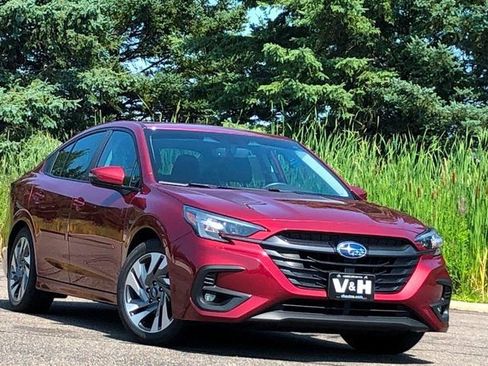 Used 2023 Subaru Legacy Limited image 2