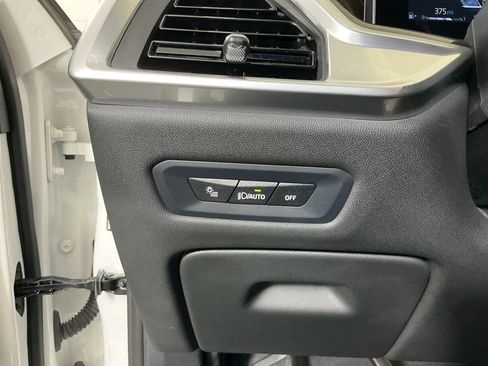 Certified 2024 BMW X5 xDrive40i w/ Premium Package image 18