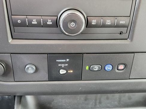 Used 2025 Chevrolet Express 3500 LS RWD image 20