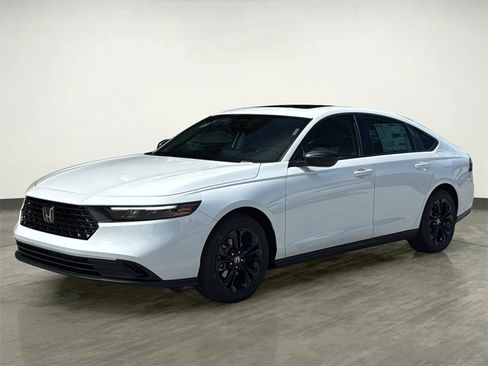 New 2025 Honda Accord SE image 1
