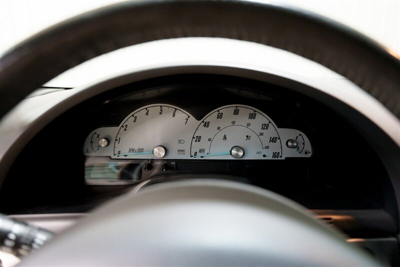 Used 2002 Ford Thunderbird RWD image 24