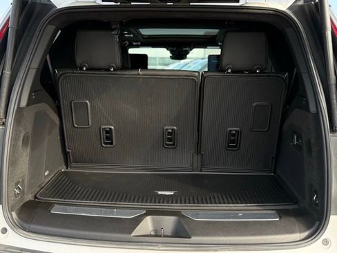 Used 2023 Cadillac Escalade Sport Platinum w/ LPO, ONYX Package image 29