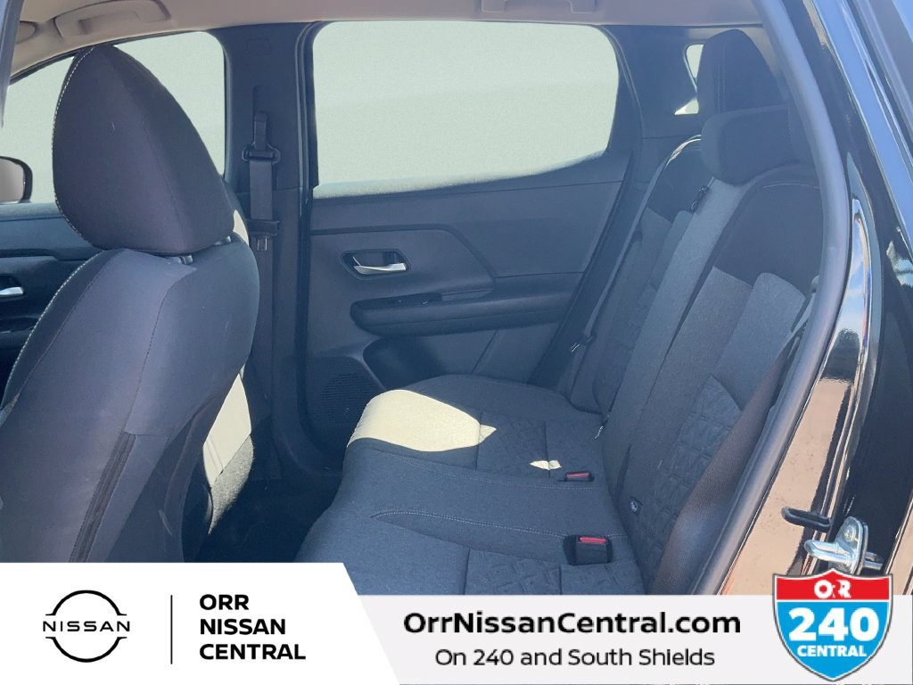 Used 2025 Nissan Kicks SV FWD image 13