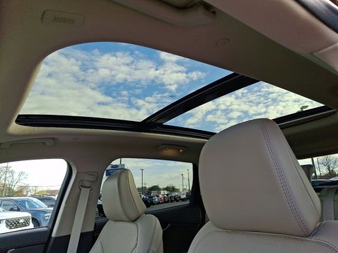 Certified 2022 Lincoln Nautilus Reserve image 15