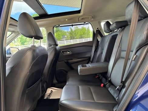 Used 2021 Nissan Rogue SV w/ Premium Package AWD/4WD image 28