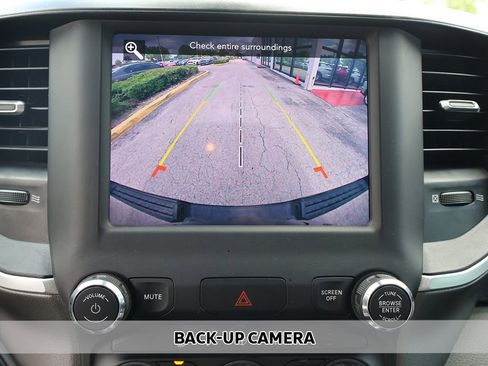 Used 2021 RAM 1500 Big Horn RWD image 3