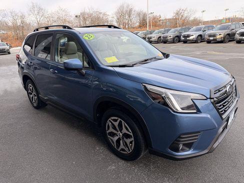 Certified 2023 Subaru Forester Premium image 7