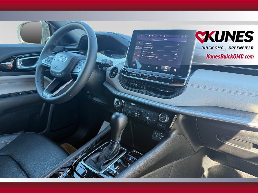 Used 2025 Jeep Compass Limited AWD/4WD image 42