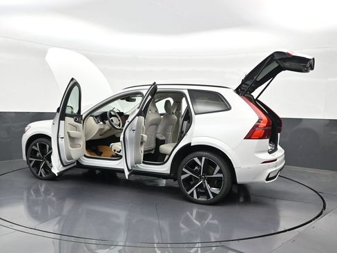 New 2026 Volvo XC60 T8 Ultra AWD/4WD image 32