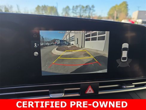 Certified 2023 Hyundai Elantra Limited w/ Preferred Accessory Package image 24