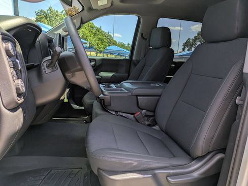 Used 2020 Chevrolet Silverado 2500 Custom w/ Custom Value Package AWD/4WD image 13