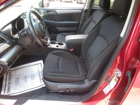Used 2018 Subaru Outback 2.5i Premium AWD/4WD image 16