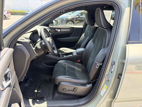 Used 2021 Volvo XC40 P8 Recharge AWD/4WD image 17