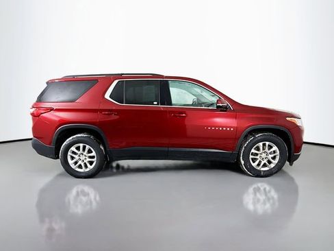 Used 2020 Chevrolet Traverse LT w/ Driver Confidence II Package image 10