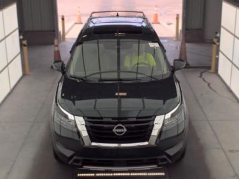 Used 2025 Nissan Pathfinder Platinum w/ Cargo Package FWD image 5