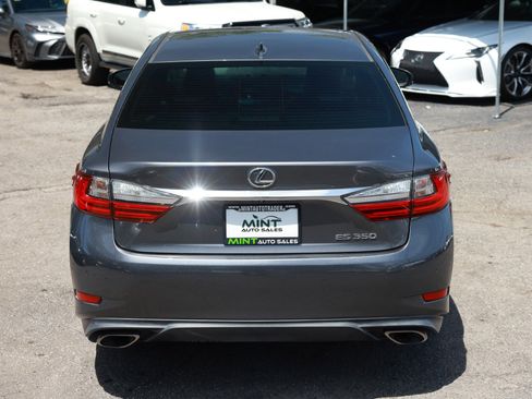 Used 2016 Lexus ES 350 w/ Luxury Package w/Wood Trim FWD image 13