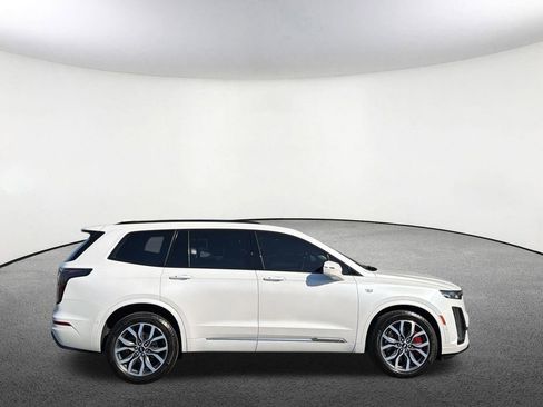 Certified 2024 Cadillac XT6 Sport w/ Technology Package AWD/4WD image 21