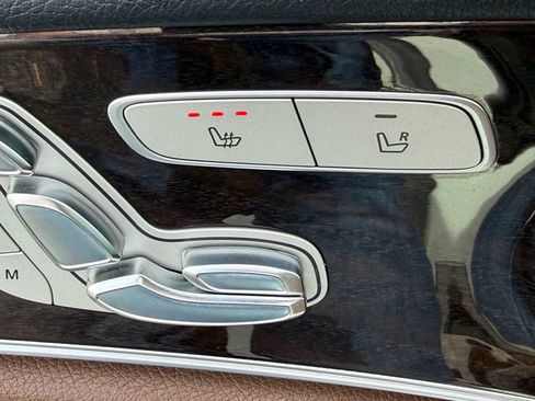 Used 2019 Mercedes-Benz E 300 image 24