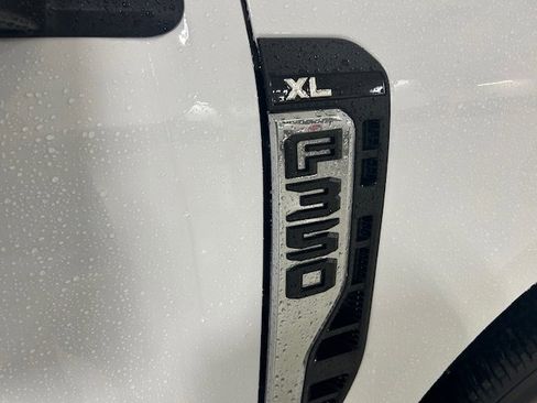 Used 2024 Ford F350 XL w/ XL Chrome Package image 5