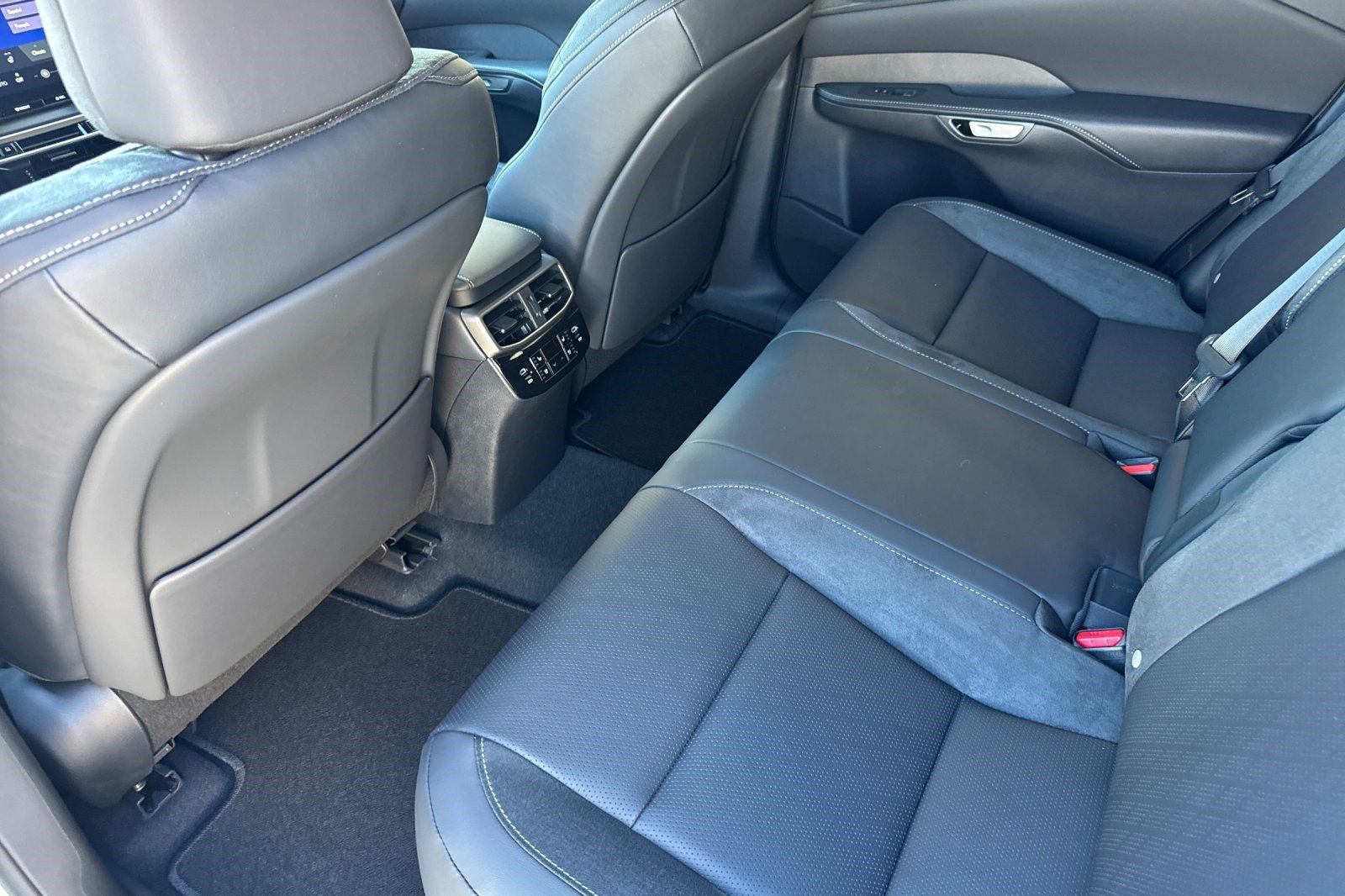 New 2026 Lexus RX 350 w/ Convenience Package AWD/4WD image 23