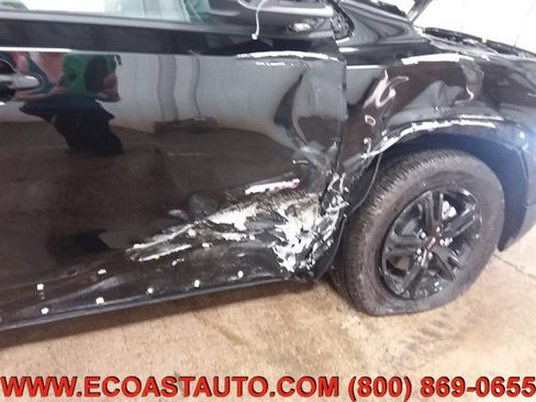 Used 2024 GMC Terrain AT4 image 17