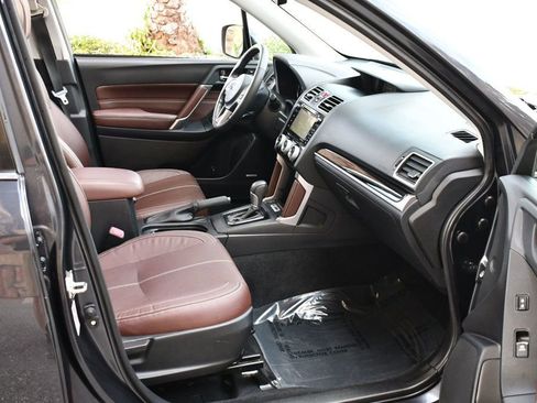 Used 2018 Subaru Forester 2.5i Touring w/ Popular Package #2 image 19