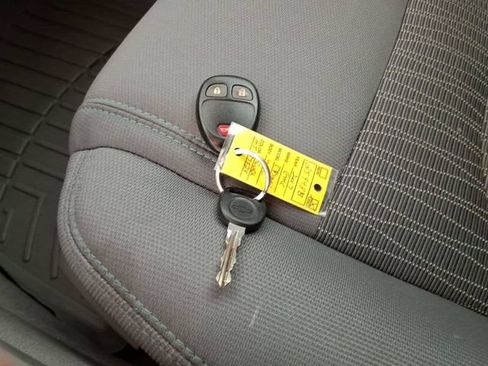 Used 2017 Chevrolet Traverse LS AWD/4WD image 26