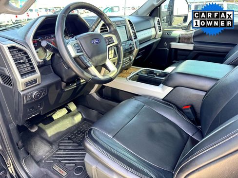 Used 2019 Ford F250 Lariat w/ Lariat Ultimate Package image 11