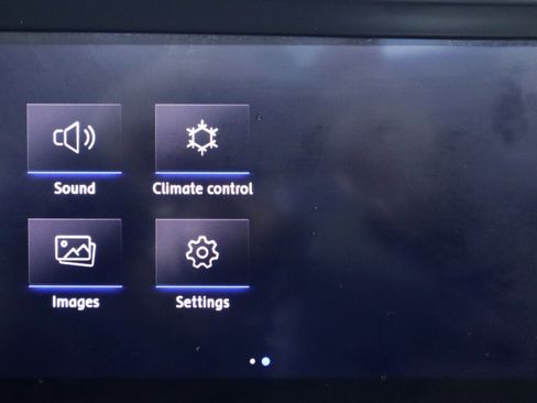 Used 2019 Volkswagen Jetta SEL Premium image 19