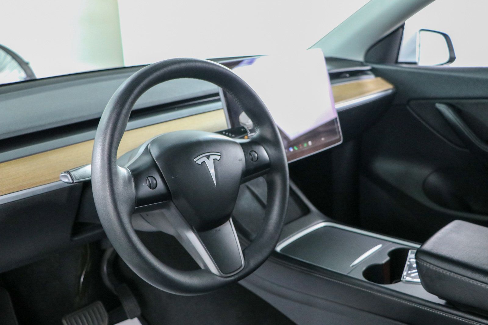 Used 2021 Tesla Model Y Long Range AWD/4WD image 20