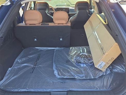 New 2025 Kia EV6 Wind image 12