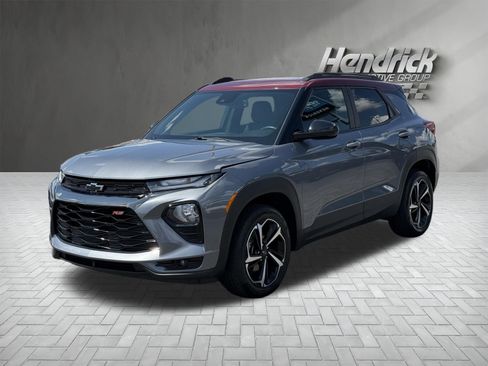 Used 2022 Chevrolet TrailBlazer RS w/ Technology Package AWD/4WD image 5