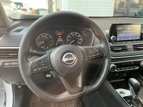 Used 2023 Nissan Altima 2.5 S image 25