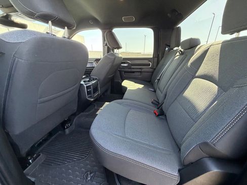 Used 2024 RAM 2500 Big Horn w/ Sport Appearance Package AWD/4WD image 20