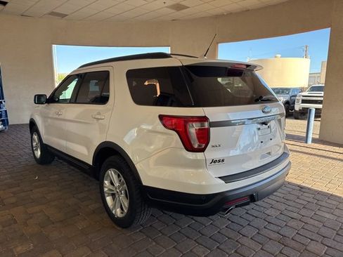 Used 2019 Ford Explorer XLT w/ XLT Sport Appearance Package image 2