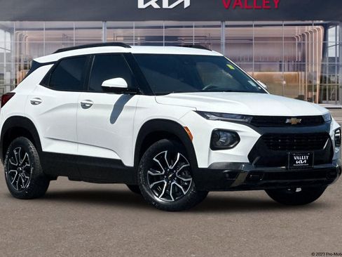 Used 2023 Chevrolet TrailBlazer ACTIV FWD image 1