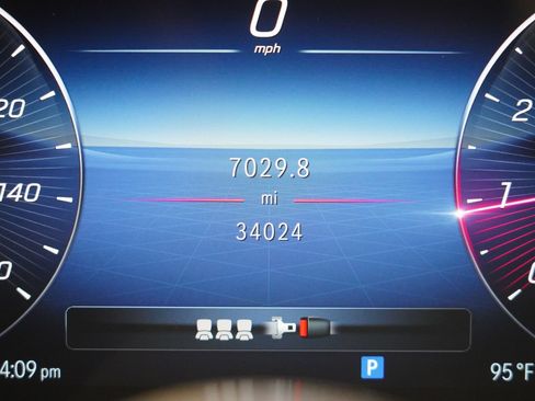 Used 2023 Mercedes-Benz C 300 4MATIC Sedan image 19