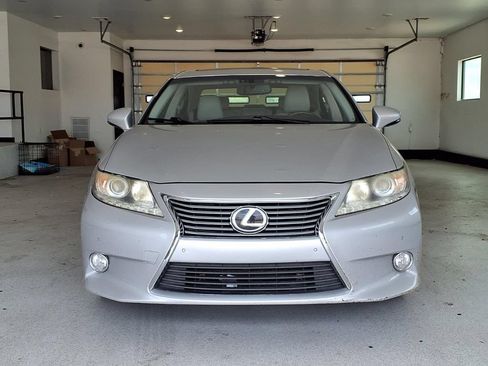 Used 2013 Lexus ES 350 w/ Luxury Pkg FWD image 22